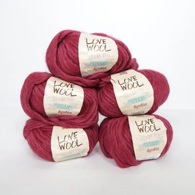 Garn (Rød) fra Love wool by tirillm