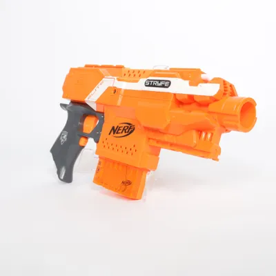 Leksaksvapen (Orange, Svart, Vit) från Nerf