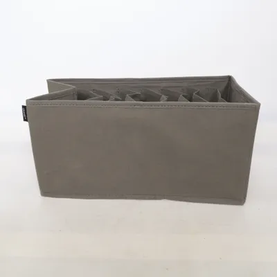 Garderobsinredning (Grå) från Granit