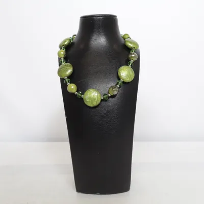 Halsband (Grön) Okänd metall