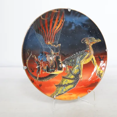 Väggtallrik (Dragon Tamer) från Royal Doulton