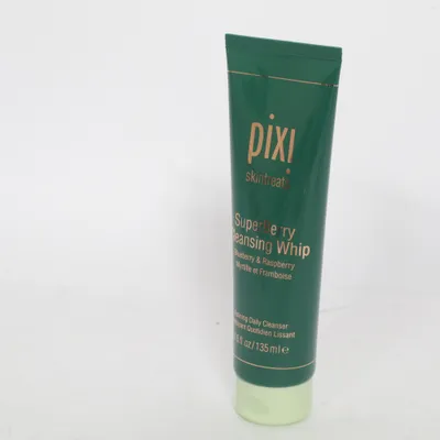 Facial cleanser (Superberry Cleansing Whip) from Pixi