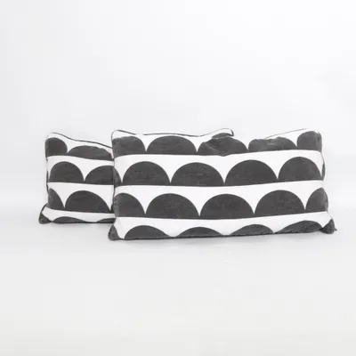 Cushion (Black, White) from Eight Mood