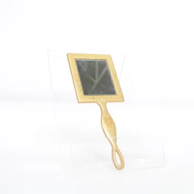 Hair accessory (Gold) from Guerlain
