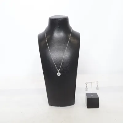 Smyckesset (Silverfärgad) Okänd metall