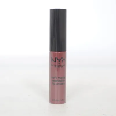 Läppglans (Soft Matte Metallic Lip Cream) från NYX