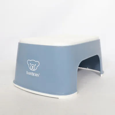 Pall (Blå, Vit) från BabyBjörn