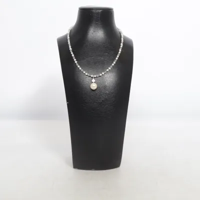 Collier (Blanc, Argent) de Dyrberg/Kern Métal inconnu