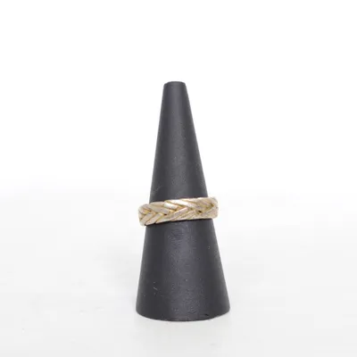 Ring (Guldfärgad) Okänd metall