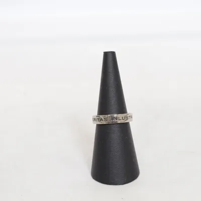 Ring (Silverfärgad) från Marc Jacobs Okänd metall