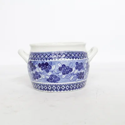 Tureen (Blue, White) from Arabia