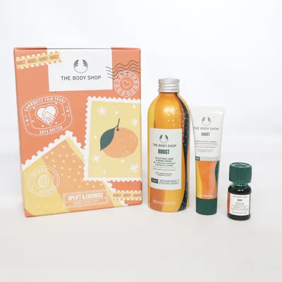 Skincare set (UPLIFT&ENERGISE) van The Body Shop