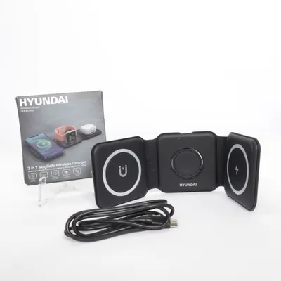 Wireless charger (3 In 1 Magsafe Wireless Charger) from Hyundai