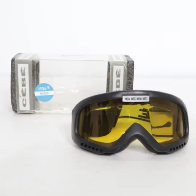 Ski goggles (Black, Yellow) from Cébé