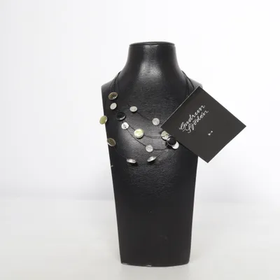 Halsband (Svart, Silverfärgad, Brun) från Ikita Okänd metall