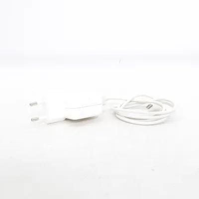 Mobiloplader (Usbc-Ac149) fra Deltaco