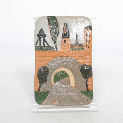 Väggtallrik (Flerfärgad) från Uppsala