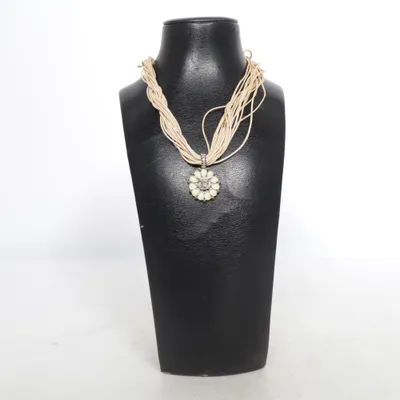 Halsband (Beige, Silverfärgad) från Arium Okänd metall