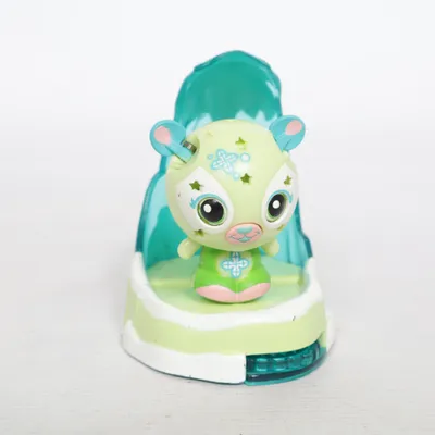 Toy animal (01129WWG) from Spin Master Ltd
