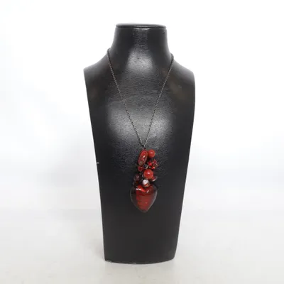 Halsband (Röd) Okänd metall