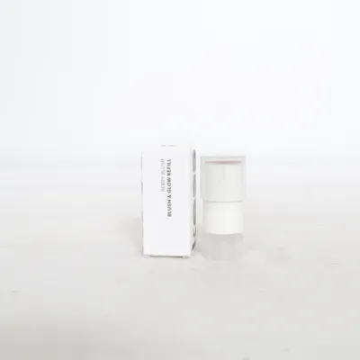 Rouge à lèvres (Blanc, Noir) de Kess