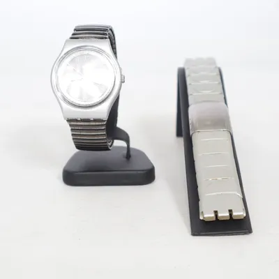 Armbandsur (silver access) från Swatch