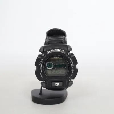 Armbandsur (Dw-9052) från Casio