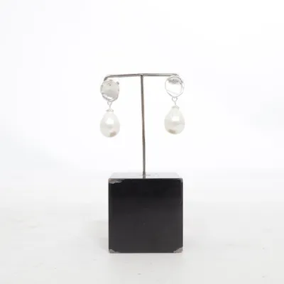 Boucles d'oreilles (Blanc) Métal inconnu
