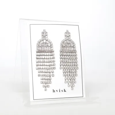 Örhängen (Silverfärgad, Vit) från Hvisk Okänd metall