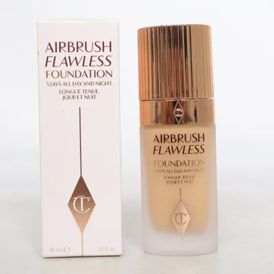 Foundation (Airbrush Flawless) von Charlotte Tilbury