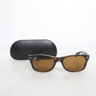 Solglasögon (RB 2132 New Wayfarer) från Ray-Ban