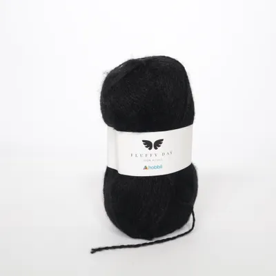 Garn (FLUFFY DAY) från Hobbii
