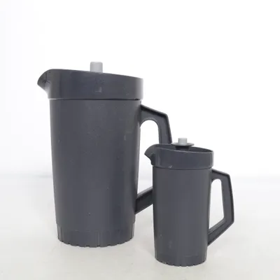 Pitcher (Zwart) van Tupperware