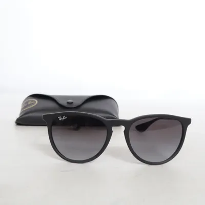 Solglasögon (RB 4171) från Ray-Ban