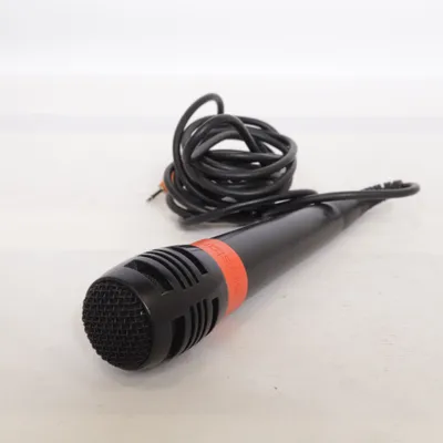 Mikrofon (Svart, Röd) från Singstar