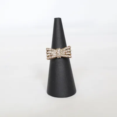 Ring (Guldfärgad) Okänd metall