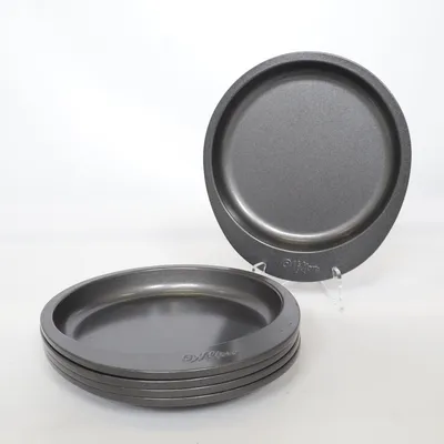 Baking utensil (Gray) from Wilton