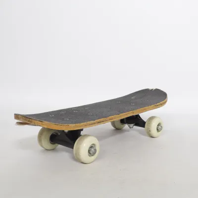 Skateboard (Black)