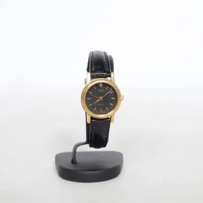 Armbandsur (LTP-1035) från Casio