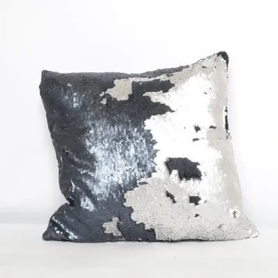 Cushion (Silver, Black) from Eight Mood