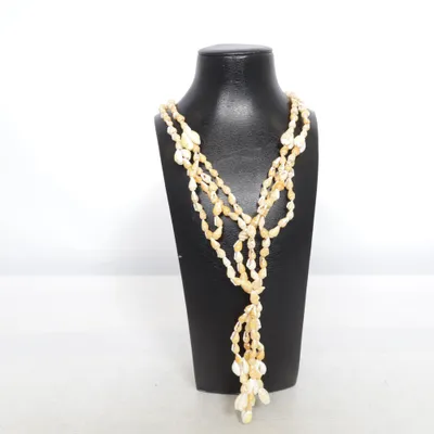 Necklace (Beige) Shells