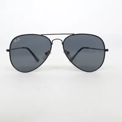 Solglasögon (RB3025) från Ray-Ban