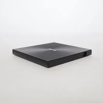 Diskettläsare (SDRW-08U7M-U) från Asus