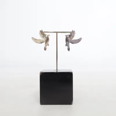 Boucles d'oreilles (Argent) de Ioaku Métal inconnu