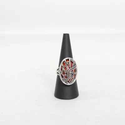 Ring (Silver, Red) Unknown metal