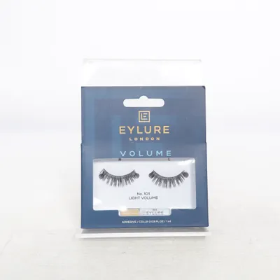 False lashes (No. 101 LIGHT VOLUME) from Eylure