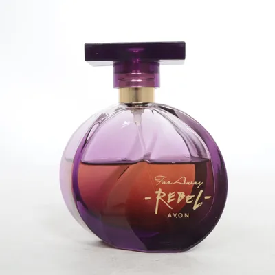 Eau de Parfum (Far Away Rebel) från Avon