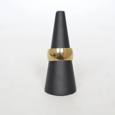 Ring (Guldfärgad) Okänd metall