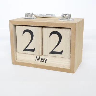 Perpetual calendar (Brown)