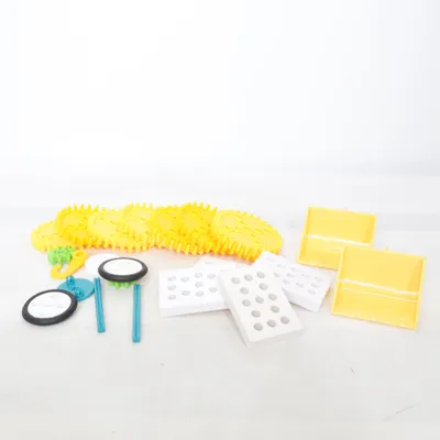 Byggsats (Gul, Vit, Grön) från Brio